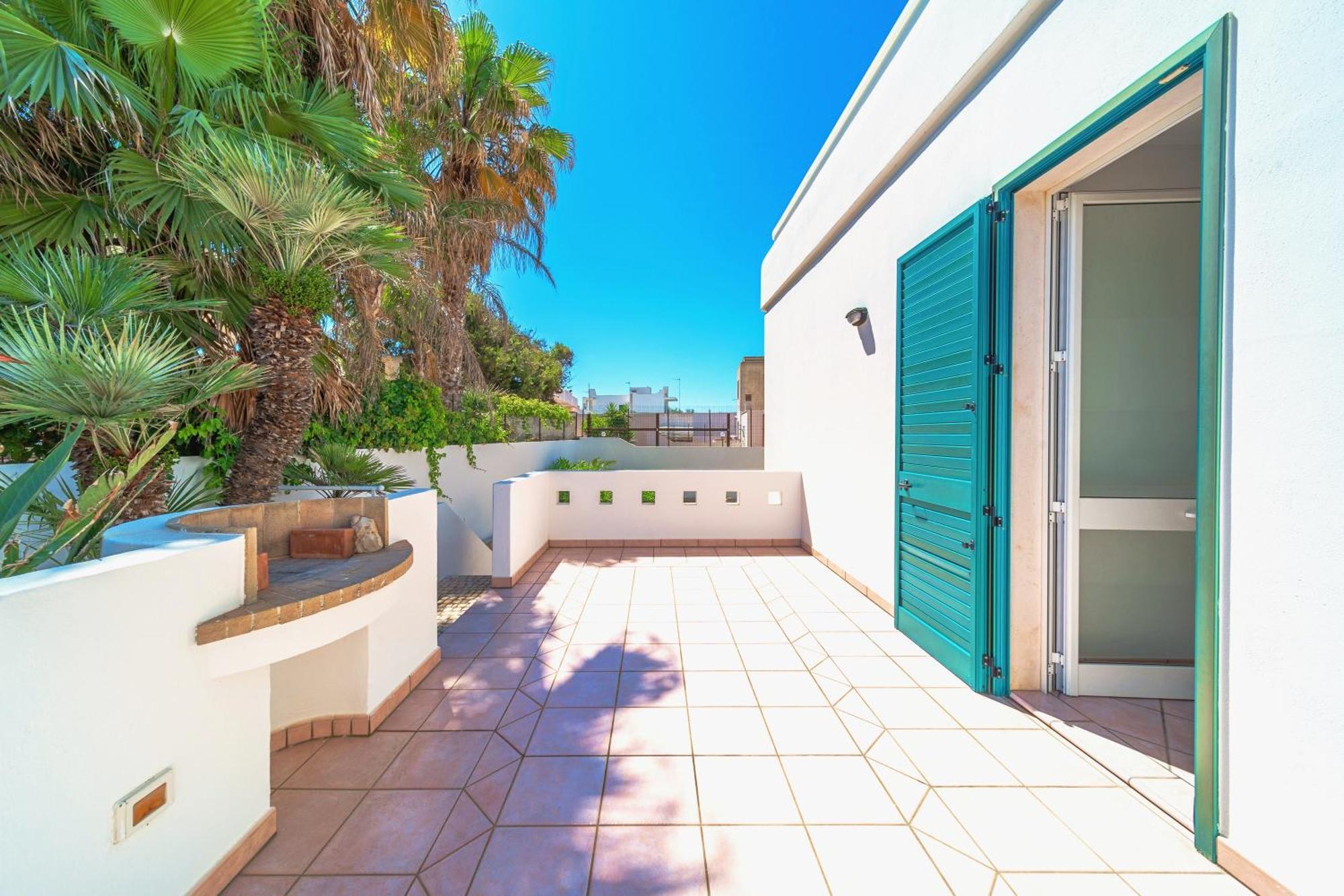 Residence Oasi Sul Mare Torre Suda Exterior foto